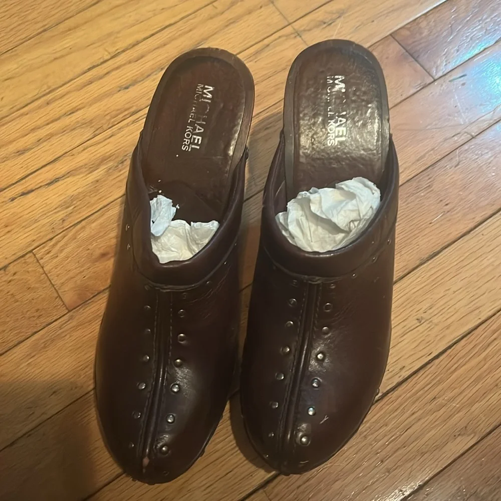 Brown Michael Kors clogs - Picture 2 of 3
